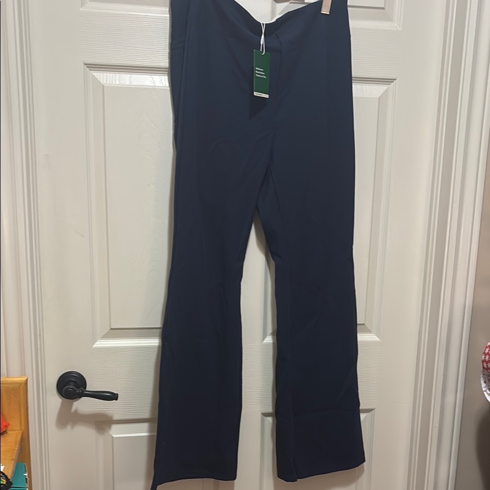 WITH TAGS Halara Flex™ High Waisted Back Side Pocket Slight Flare
